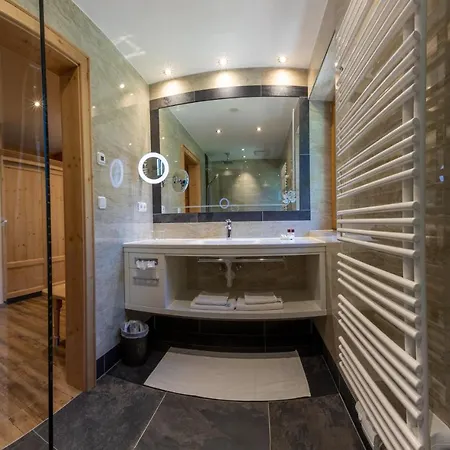 Dornauhof Hotel Finkenberg