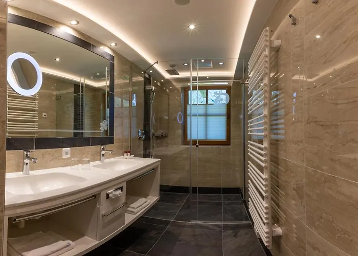 Hotel Dornauhof Finkenberg